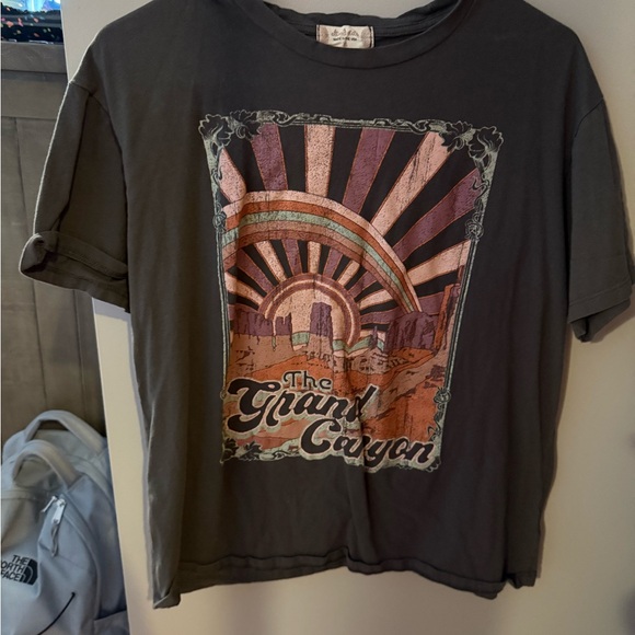 Altar'd State Tops - Altered state xs graphic tee